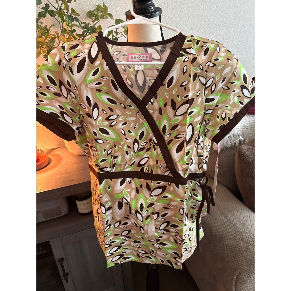 Women’s Green and Brown Wrap-Style Top